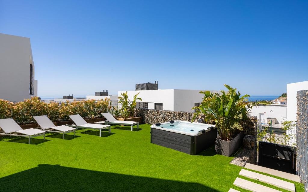 Casadi - Semidetached House with Sea View